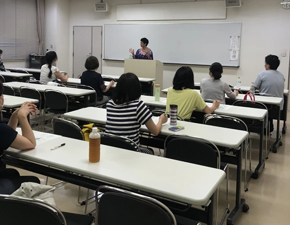 セラピスト